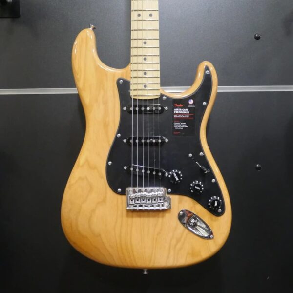 Fender American Performer Stratocaster LTD MN NAT